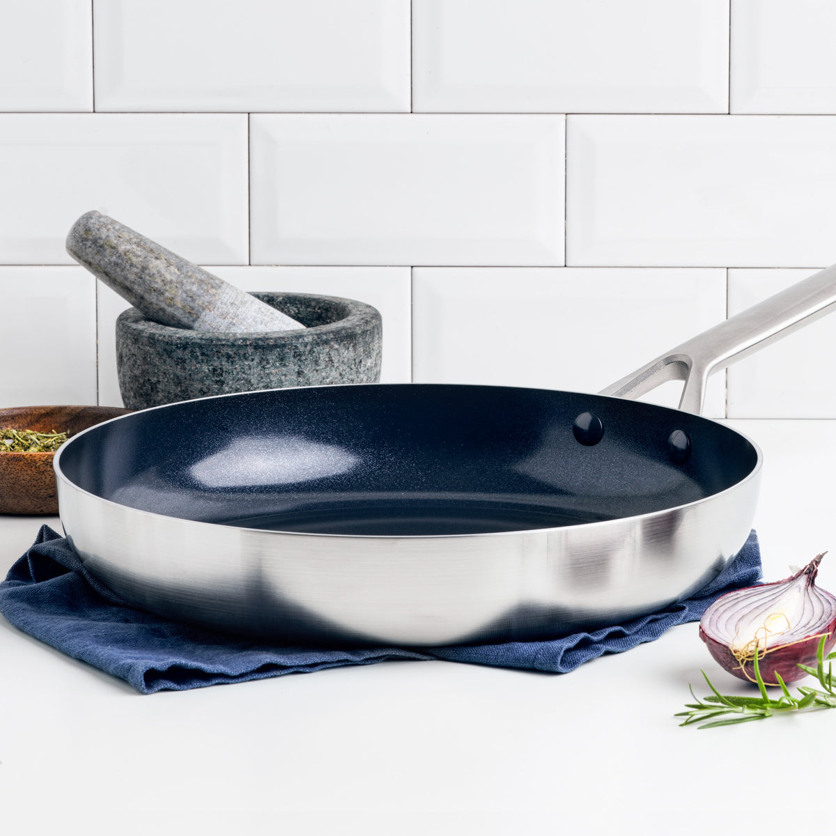 Blue Diamond Cookware Ceramic Nonstick Frying Pan/Skillet with Lid